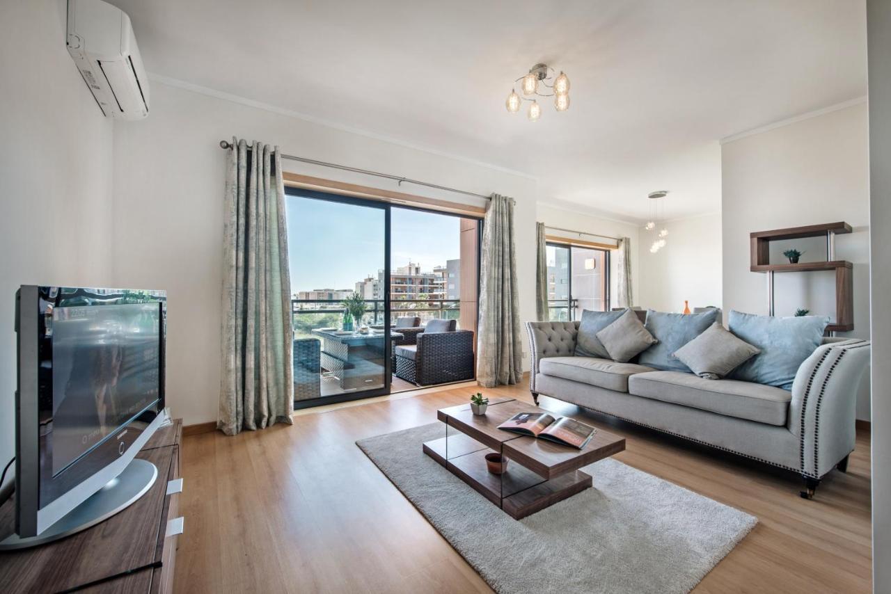 Sunset Home Olhão- Modern 3 bed Luxury Apartment with rooftop pool Exterior foto