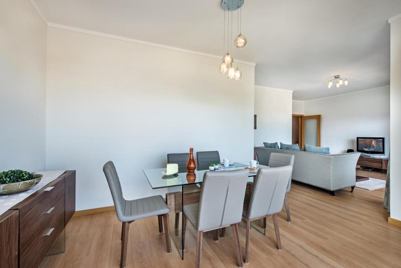 Sunset Home Olhão- Modern 3 bed Luxury Apartment with rooftop pool Exterior foto